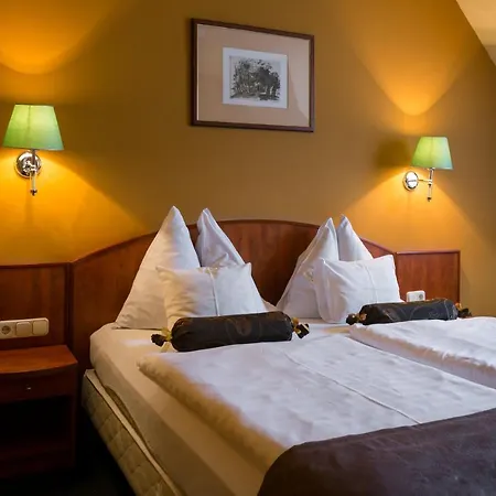 Gottwald Hotel Tata