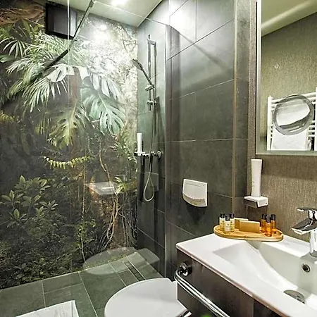 Gottwald Hotel Tata